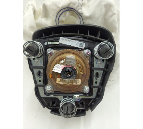 Подушка безопасности водителя