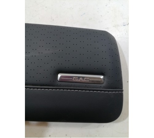 Накладка декоративная передняя правая