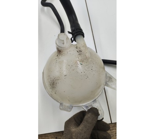 Бачок расширительный