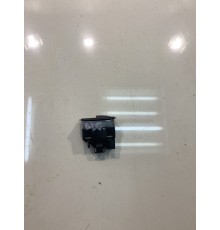 Кнопка стеклоподъемника (задняя, правая)