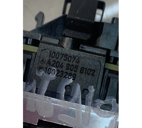 Кнопка стеклоподъемника (задняя, правая)