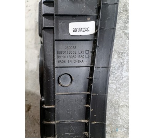 Накладка торпедо левая