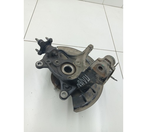 Кулак поворотный передний левый в сборе