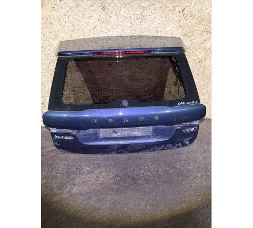 Крышка багажника в сборе со стеклом