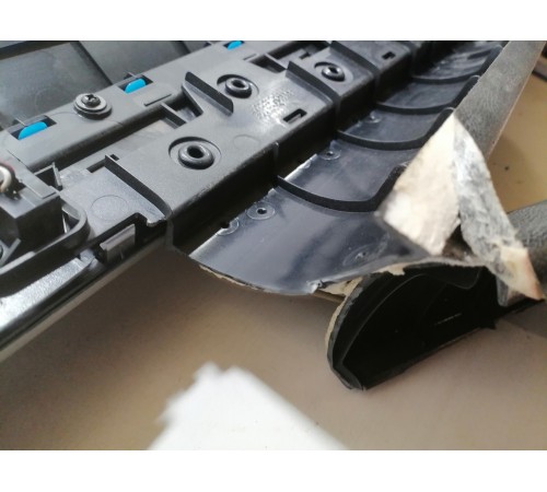 Обшивка двери передняя левая