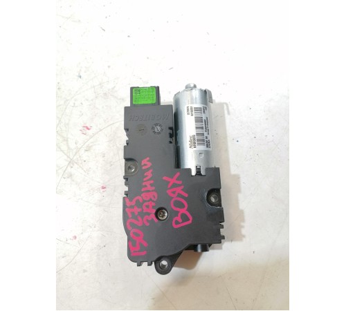 Моторчик люка крыши задний