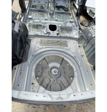 Ниша запасного колеса