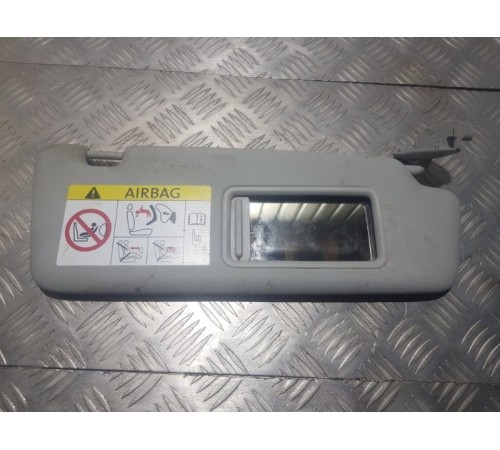 Козырек солнцезащитный перед. прав.