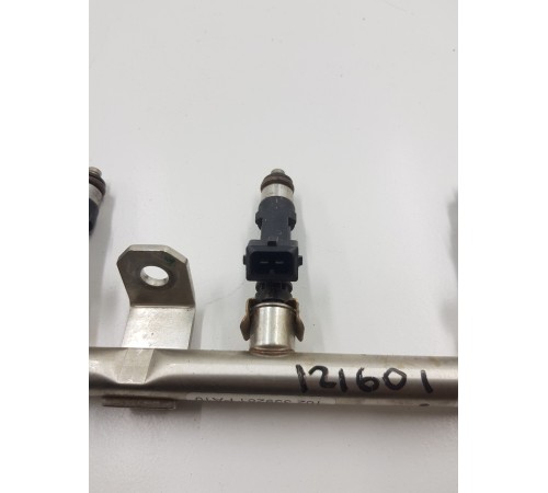 Рампа топливная с форсунками