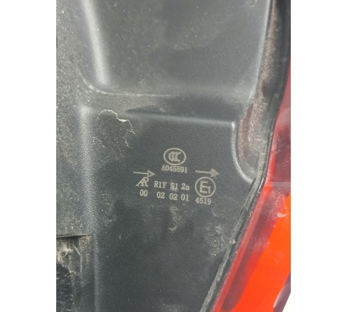 Фонарь задний правый