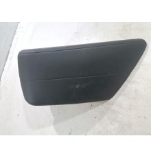 Подлокотник центральной консоли