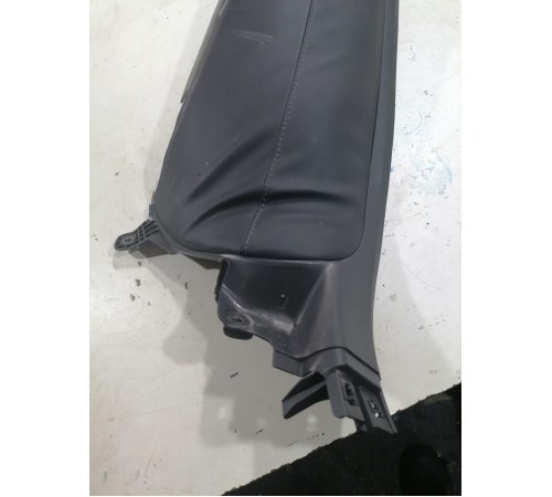 Спинка заднего сидения левая 