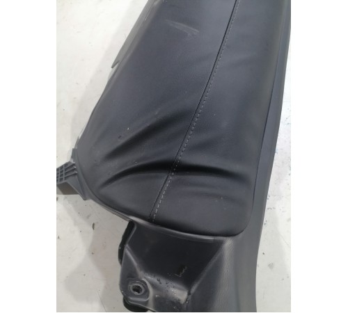 Спинка заднего сидения левая 