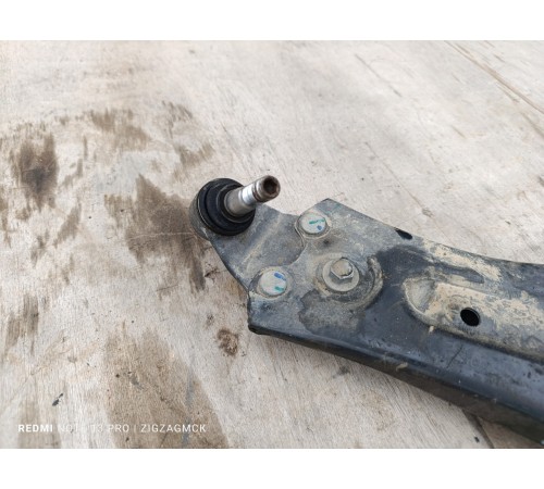 Рычаг подвески передний правый