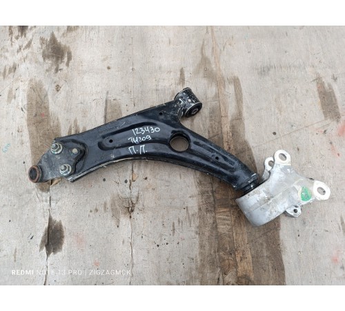 Рычаг подвески передний правый