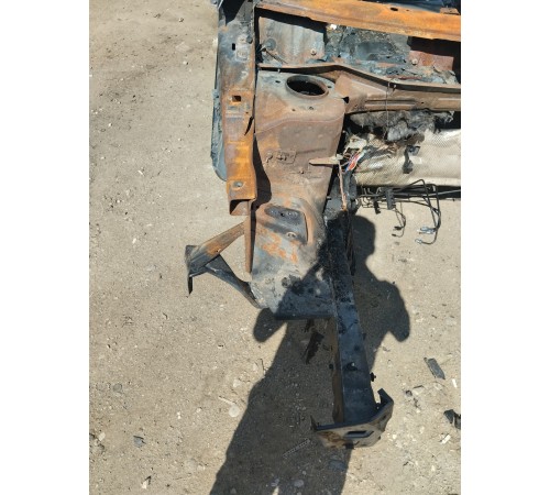 Лонжерон (четверть) передний правый