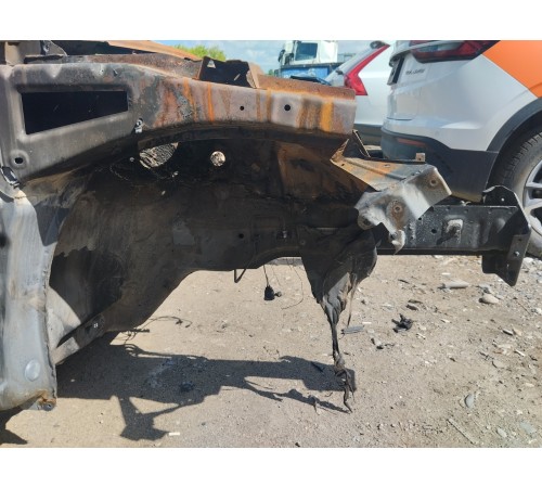 Лонжерон (четверть) передний правый