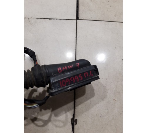 Электропроводка двери (передняя левая)