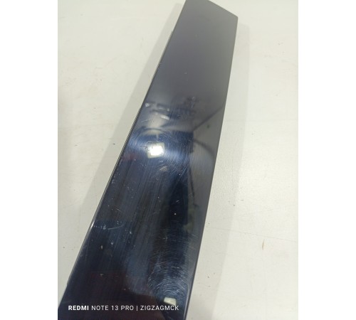 Накладка рамки стекла задняя правая