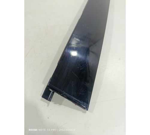 Накладка рамки стекла задняя правая