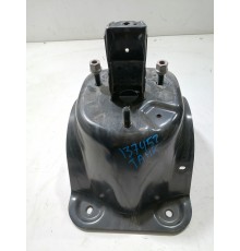 Кронштейн запасного колеса на крышку багажника