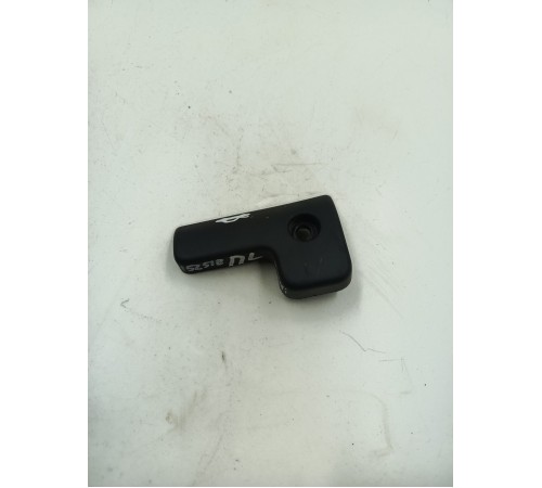 Рычаг открывания капота