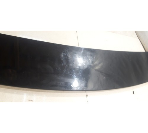 Спойлер крышки багажника