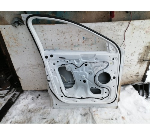 Дверь передняя левая