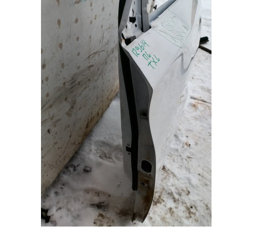 Дверь передняя левая