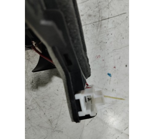 Динамик двери передний правый