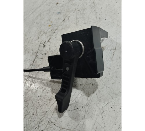 Ручка открывания капота с тросиком