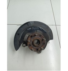 Кулак поворотный передний левый