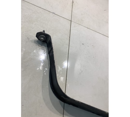 Кронштейн топливного бака