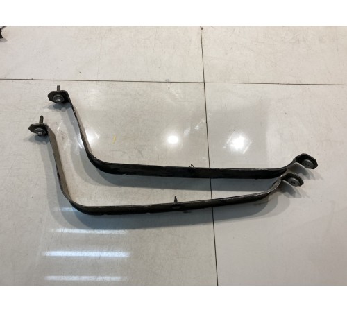 Кронштейн топливного бака