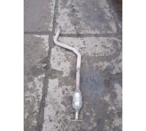 Труба глушителя средняя часть с катализатором