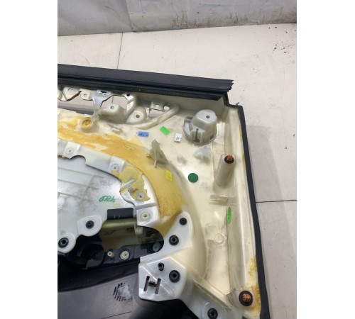 Обшивка двери (задняя, правая)