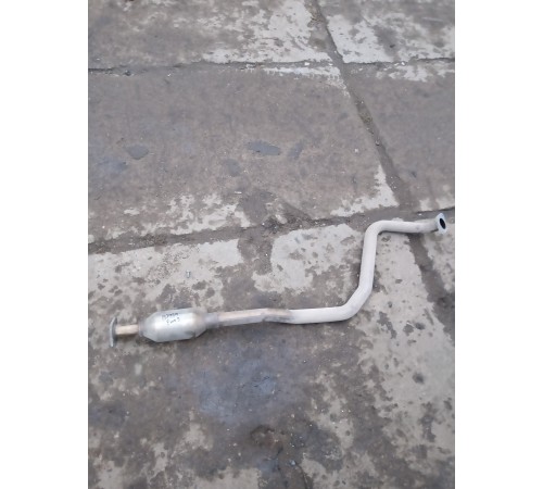 Труба глушителя средняя часть с катализатором