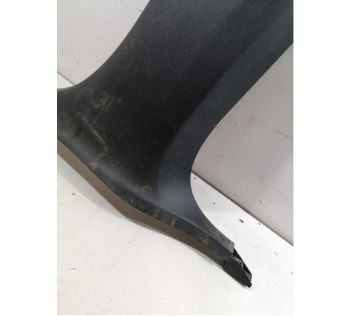 Обшивка центральной стойки правая нижняя