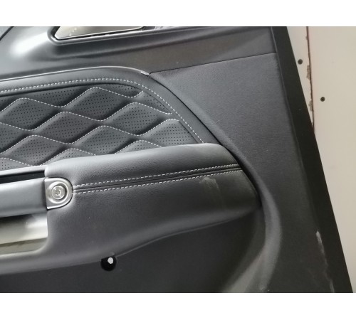 Обшивка двери задняя левая