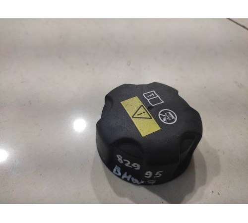 Крышка расширительного бачка