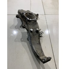 Кулак поворотный(передний левый)