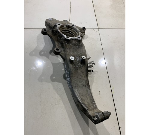 Кулак поворотный(передний левый)