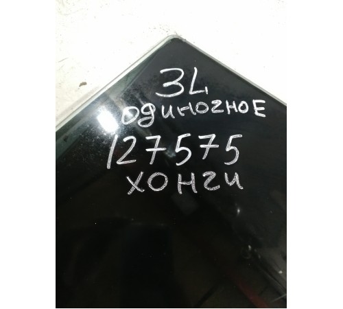 стекло заднее левое