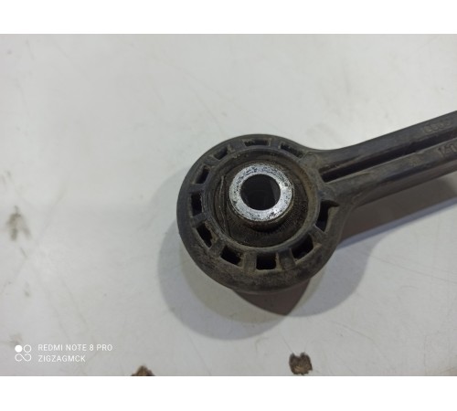 Стойка стабилизатора передняя