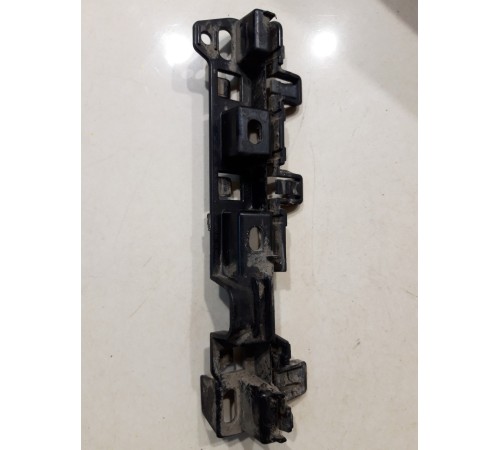 Кронштейн(крепление) порога правый