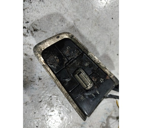 Кнопки руля многофункциональные