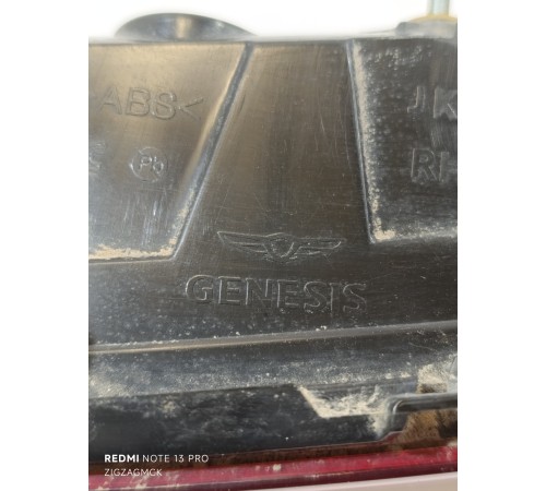 Фонарь задний правый внутренний