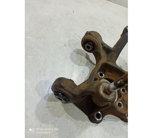 Кулак поворотный(задний правый)