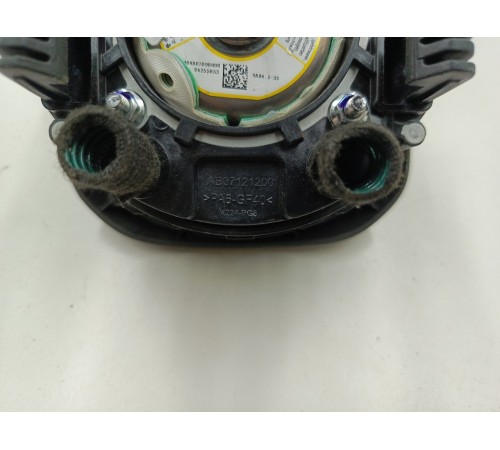 Подушка безопасности водителя