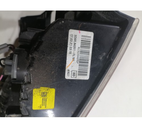 Фонарь задний правый наружный